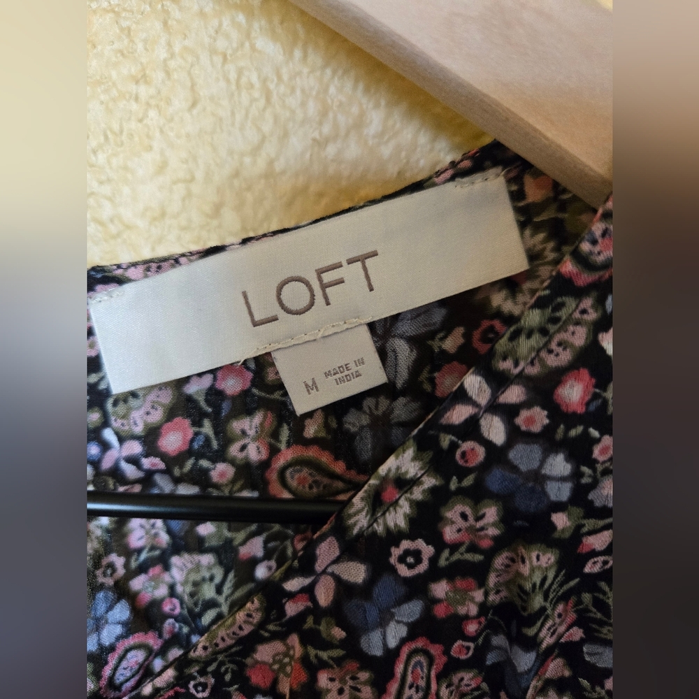 Floral Sleeveless Top - Picture 5 of 7